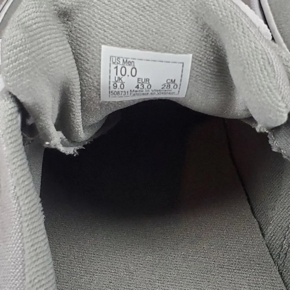Vans men off